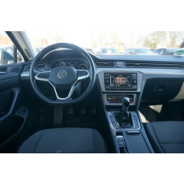 Volkswagen Passat 2022,  2.0 diesel - Na sprzedaż za 73 500 zł - Poznań - zdjęcie 11
