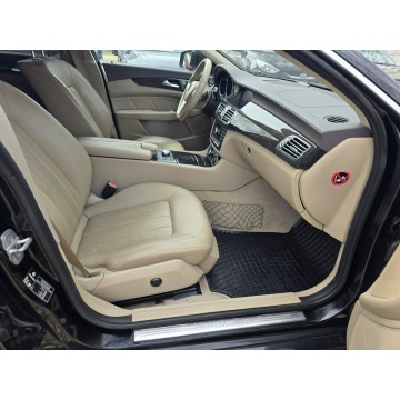 Mercedes - Benz CLS-klasa  Sedan/Limuzyna 2011,  3.0 diesel, automat - Na sprzedaż za 59 900 zł - Sosnowiec - zdjęcie 9