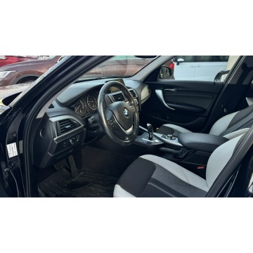 BMW Seria 1  Hatchback 2015,  1.5 benzyna, automat - Na sprzedaż za 49 000 zł - Gdynia - zdjęcie 7