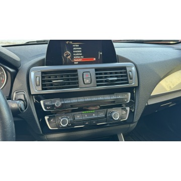 BMW Seria 1  Hatchback 2015,  1.5 benzyna, automat - Na sprzedaż za 49 000 zł - Gdynia - zdjęcie 12