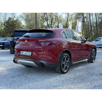 Alfa Romeo Stelvio  SUV 2022,  2.0 benzyna, automat - Na sprzedaż za 129 900 zł - Pęcice - zdjęcie 3