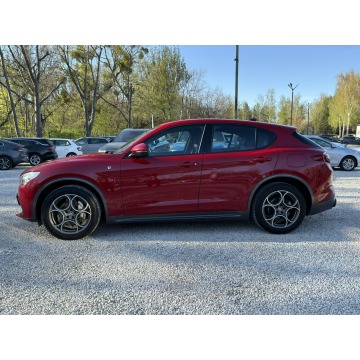 Alfa Romeo Stelvio  SUV 2022,  2.0 benzyna, automat - Na sprzedaż za 129 900 zł - Pęcice - zdjęcie 6