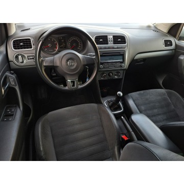 Volkswagen Polo  Hatchback 2010,  1.4 benzyna - Na sprzedaż za 34 900 zł - Olsztyn - zdjęcie 5