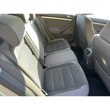 Volkswagen Golf  Kombi 2009,  1.9 diesel - Na sprzedaż za 10 900 zł - Wejherowo - zdjęcie 9