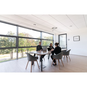 Coworkingowej w lokalizacji Regus Opera