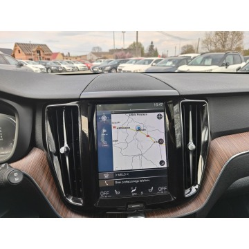 Volvo   SUV 2018,  2.0 hybryda, automat - Na sprzedaż za 89 900 zł - Twardów - zdjęcie 12