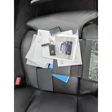 Volvo   SUV 2018,  2.0 hybryda, automat - Na sprzedaż za 89 900 zł - Twardów - zdjęcie 11