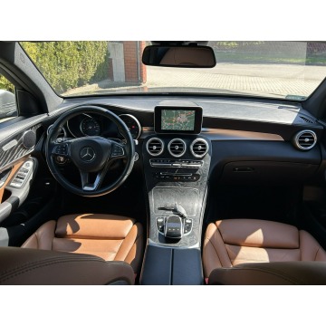 Mercedes - Benz GLC-klasa  SUV 2019,  2.1 diesel, automat - Na sprzedaż za 114 800 zł - Tarnów - zdjęcie 6