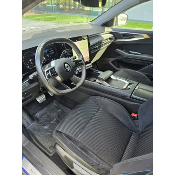 Renault Austral  SUV 2023,  1.3 benzyna, automat - Na sprzedaż za 89 999 zł - Balice - zdjęcie 11