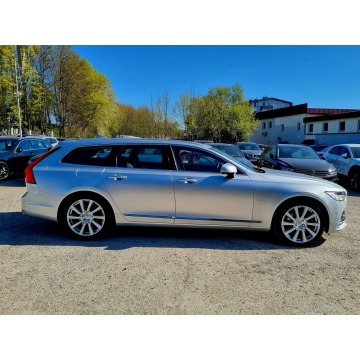 Volvo V90 2018,  2.0 benzyna, automat - Na sprzedaż za 85 900 zł - Szczecin - zdjęcie 4