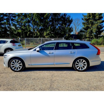 Volvo V90 2018,  2.0 benzyna, automat - Na sprzedaż za 85 900 zł - Szczecin - zdjęcie 8