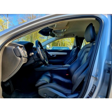 Volvo V90 2018,  2.0 benzyna, automat - Na sprzedaż za 85 900 zł - Szczecin - zdjęcie 10