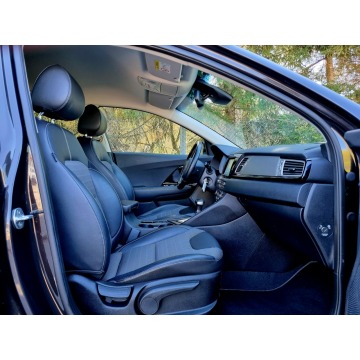 Kia Niro  Hatchback 2018,  1.6 hybryda, automat - Na sprzedaż za 42 900 zł - Szczecin - zdjęcie 11