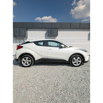 Toyota C-HR  SUV 2016,  1.2 benzyna - Na sprzedaż za 46 075 zł - Miękinia - zdjęcie 6