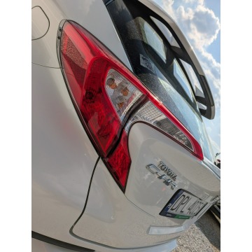 Toyota C-HR  SUV 2016,  1.2 benzyna - Na sprzedaż za 46 075 zł - Miękinia - zdjęcie 11