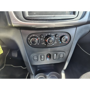 Dacia Sandero Stepway  SUV 2014,  1.5 diesel - Na sprzedaż za 17 900 zł - Twardów - zdjęcie 11