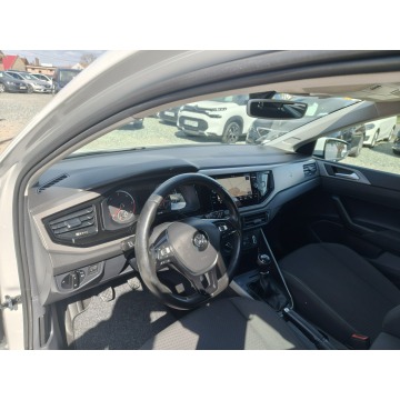 Volkswagen Polo 2018,  1.6 diesel - Na sprzedaż za 36 900 zł - Twardów - zdjęcie 8