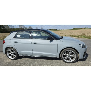 Audi A1  Hatchback 2022,  1.0 benzyna, automat - Na sprzedaż za 69 999 zł - Pleszew - zdjęcie 3
