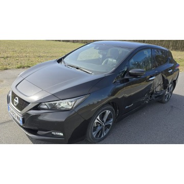 Nissan Leaf  Hatchback 2020 elektryczny, automat - Na sprzedaż za 35 999 zł - Pleszew - zdjęcie 5