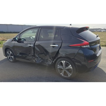 Nissan Leaf  Hatchback 2020 elektryczny, automat - Na sprzedaż za 35 999 zł - Pleszew - zdjęcie 7