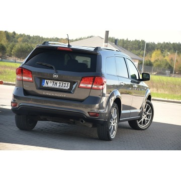 Fiat Freemont  SUV 2014,  2.0 diesel, automat - Na sprzedaż za 39 900 zł - Ostrów Mazowiecka - zdjęcie 11