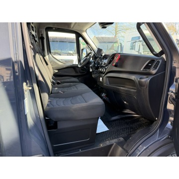 Iveco Daily 2020,  3.0 diesel, automat - Na sprzedaż za 119 000 zł - Kozerki - zdjęcie 11