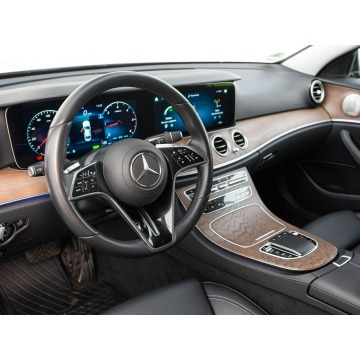 Mercedes - Benz E-klasa  Sedan/Limuzyna 2022,  2.0 diesel, automat - Na sprzedaż za 162 800 zł - Gdynia - zdjęcie 6