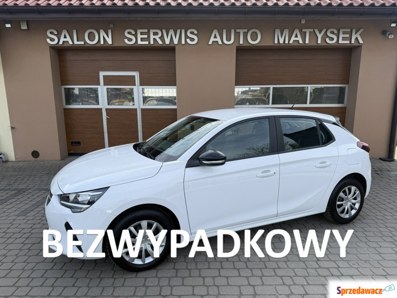 Opel Corsa  Hatchback 2021,  1.2 benzyna - Na sprzedaż za 45 900 zł - Orzech