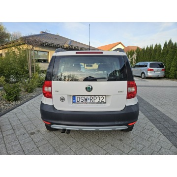 Skoda Yeti  Minivan/Van 2012,  2.0 diesel - Na sprzedaż za 22 900 zł - Strzegom - zdjęcie 8