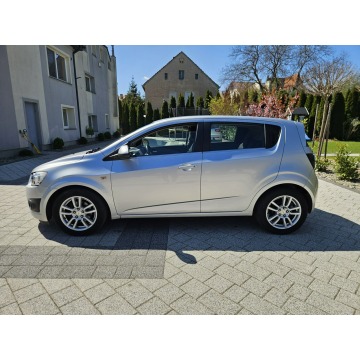 Chevrolet Aveo  Hatchback 2012,  1.6 benzyna - Na sprzedaż za 13 900 zł - Strzegom - zdjęcie 4