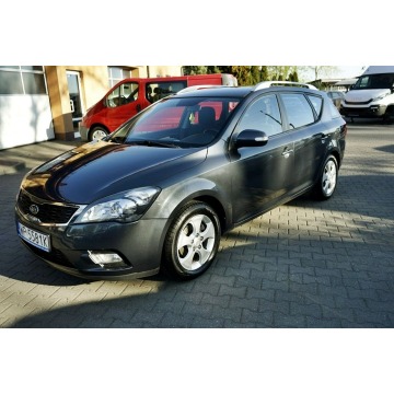 Kia Ceed 2010,  1.6 diesel - Na sprzedaż za 13 400 zł - Płock - zdjęcie 3
