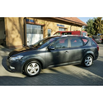 Kia Ceed 2010,  1.6 diesel - Na sprzedaż za 13 400 zł - Płock - zdjęcie 4