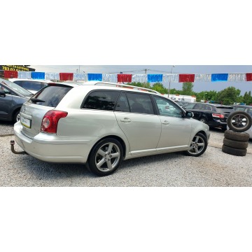 Toyota Avensis 2006,  2.2 diesel - Na sprzedaż za 14 900 zł - Świdnica - zdjęcie 9