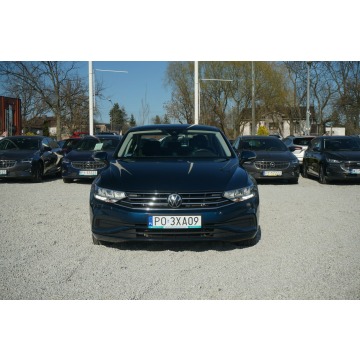Volkswagen Passat  Sedan/Limuzyna 2022,  2.0 diesel - Na sprzedaż za 73 700 zł - Poznań - zdjęcie 3