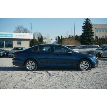 Volkswagen Passat  Sedan/Limuzyna 2022,  2.0 diesel - Na sprzedaż za 73 700 zł - Poznań - zdjęcie 5