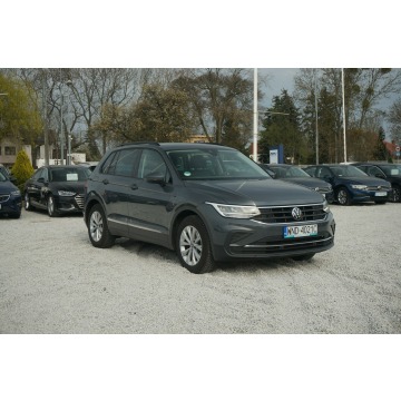 Volkswagen Tiguan  SUV 2022,  1.5 benzyna - Na sprzedaż za 83 500 zł - Poznań - zdjęcie 4