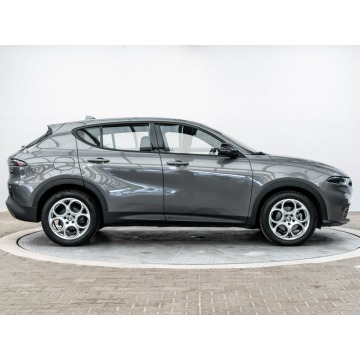 Alfa Romeo Tonale  SUV 2023,  1.5 hybryda, automat - Na sprzedaż za 99 900 zł - Poznań - zdjęcie 5