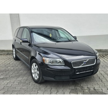 Volvo V50 2005,  1.8 benzyna - Na sprzedaż za 14 786 zł - Rybnik - zdjęcie 3