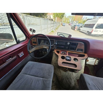 Ford   Minivan/Van 1991,  4.9 benzyna, automat - Na sprzedaż za 16 900 zł - Koszalin - zdjęcie 9