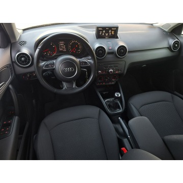 Audi A1  Hatchback 2014,  1.4 benzyna - Na sprzedaż za 43 700 zł - Olsztyn - zdjęcie 5