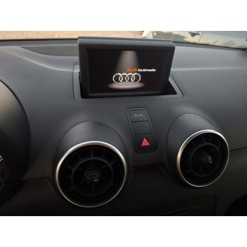 Audi A1  Hatchback 2014,  1.4 benzyna - Na sprzedaż za 43 700 zł - Olsztyn - zdjęcie 7
