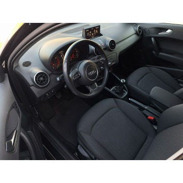 Audi A1  Hatchback 2014,  1.4 benzyna - Na sprzedaż za 43 700 zł - Olsztyn - zdjęcie 8