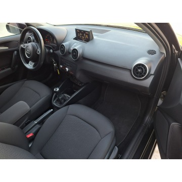 Audi A1  Hatchback 2014,  1.4 benzyna - Na sprzedaż za 43 700 zł - Olsztyn - zdjęcie 10