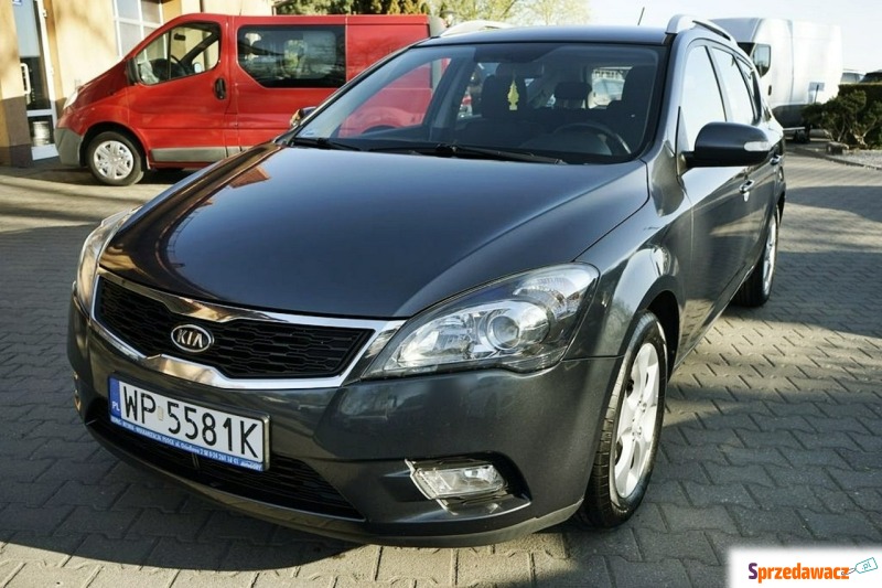 Kia Ceed 2010,  1.6 diesel - Na sprzedaż za 13 400 zł - Płock