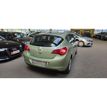 Opel Astra  Hatchback 2012,  1.4 benzyna - Na sprzedaż za 23 600 zł - Mysłowice - zdjęcie 6