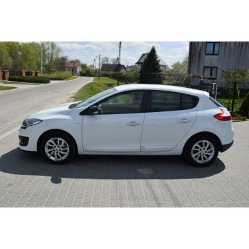Renault Megane  Hatchback 2015,  1.6 benzyna - Na sprzedaż za 34 900 zł - Majdan Sieniawski - zdjęcie 9