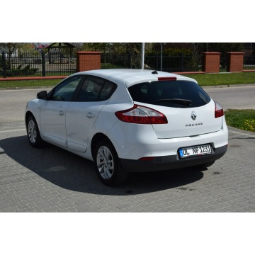 Renault Megane  Hatchback 2015,  1.6 benzyna - Na sprzedaż za 34 900 zł - Majdan Sieniawski - zdjęcie 10