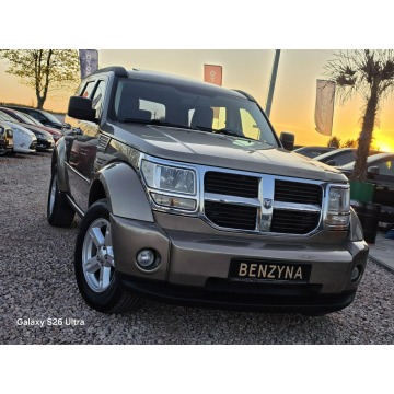Dodge Nitro  SUV 2008,  3.7 benzyna, automat - Na sprzedaż za 34 999 zł - Nowe Sójki - zdjęcie 4