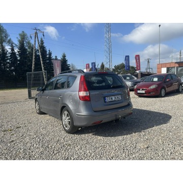 Hyundai i30 2011,  1.4 benzyna - Na sprzedaż za 17 800 zł - Rawa Mazowiecka - zdjęcie 7
