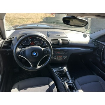 BMW Seria 1  Hatchback 2010,  2.0 benzyna - Na sprzedaż za 12 800 zł - Wejherowo - zdjęcie 9